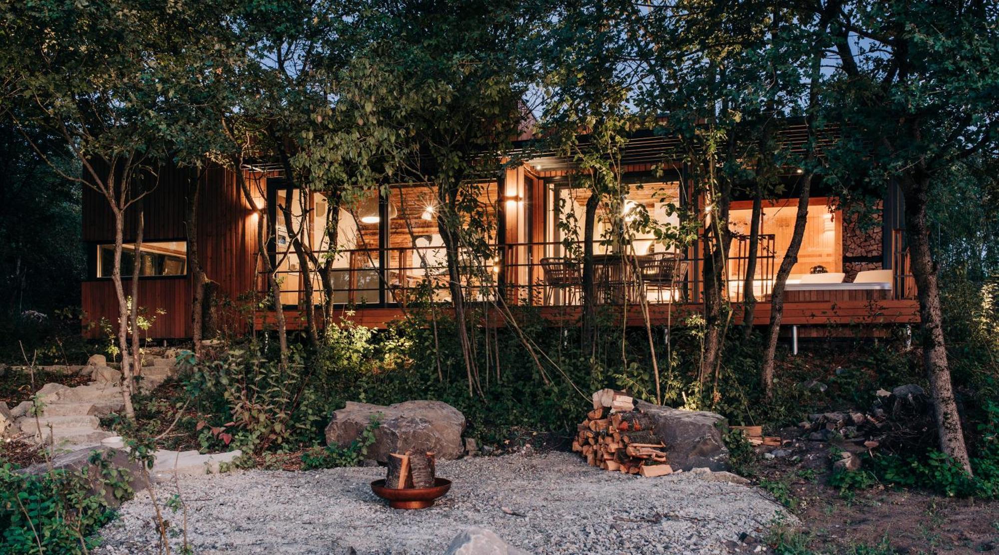 Zama Forest Resort Kismaros Exterior photo